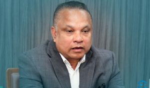 
                                                            এক লাখ স্বাস্থ্যকর্মী ও ২৫ হাজার মিডওয়াইফ নিয়োগ দেবে সরকার